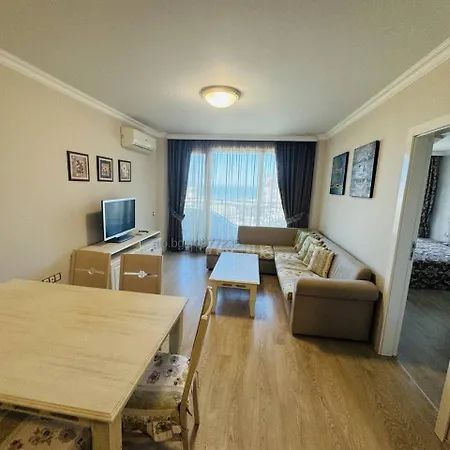2 Bedroom In Rose Gardens With Pool & Sea View * ポモリエ