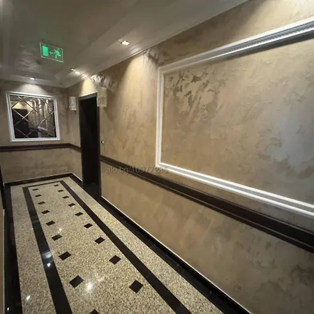 2 Bedroom In Rose Gardens With Pool & Sea View 帕莫瑞