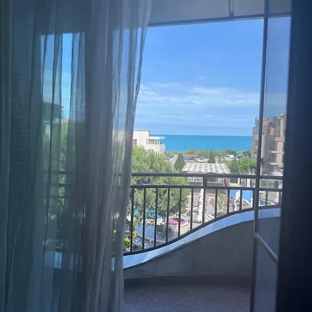 2 Bedroom In Rose Gardens With Pool & Sea View アパート